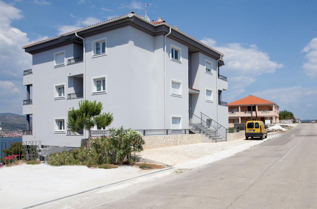 Apartments Maja Donji Okrug  Eksteriør billede