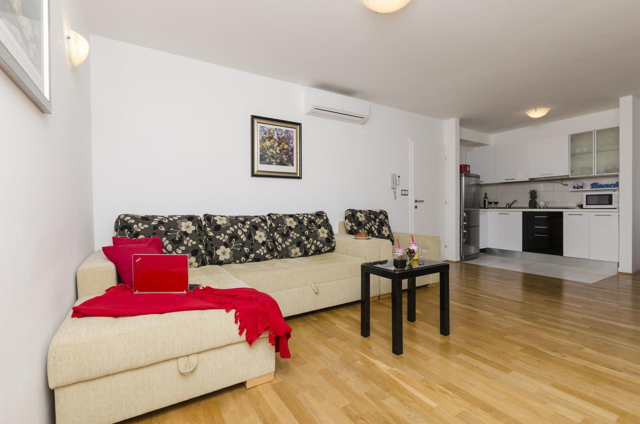 Apartments Maja Donji Okrug  Eksteriør billede