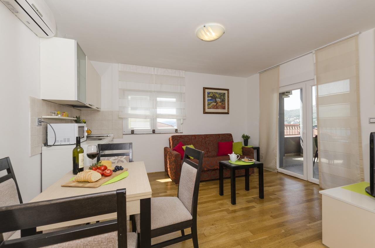 Apartments Maja Donji Okrug  Eksteriør billede
