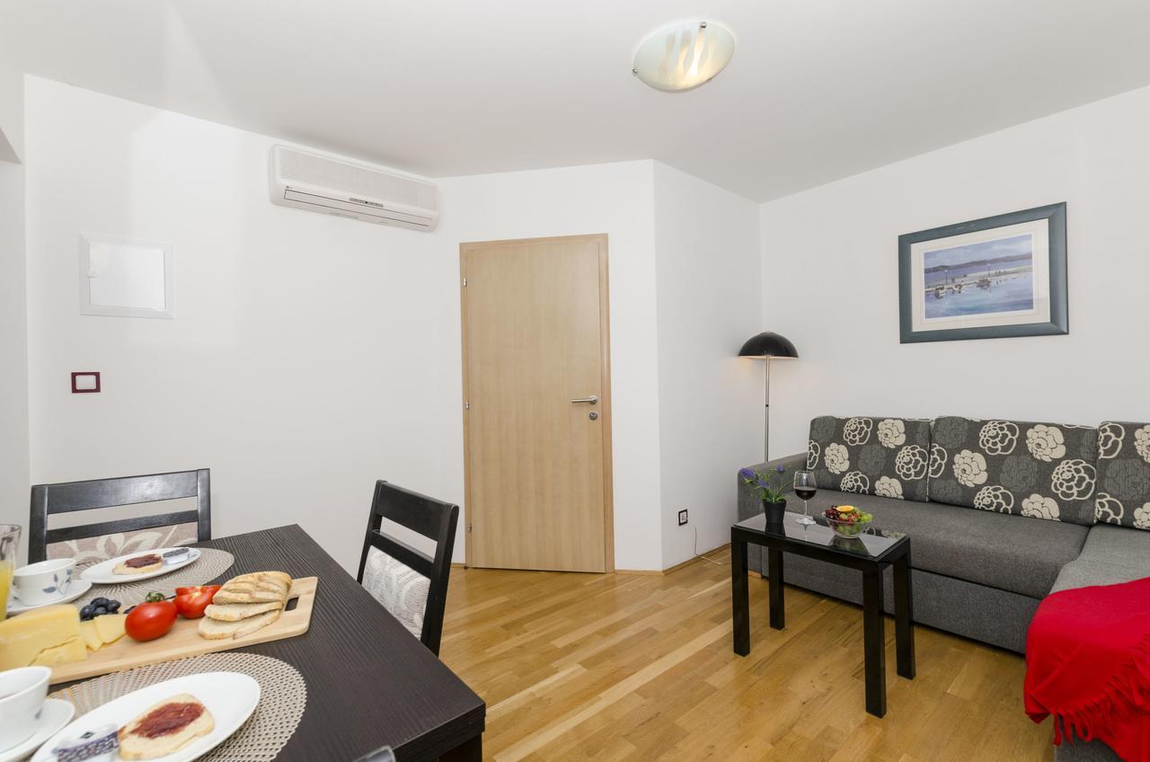 Apartments Maja Donji Okrug  Eksteriør billede