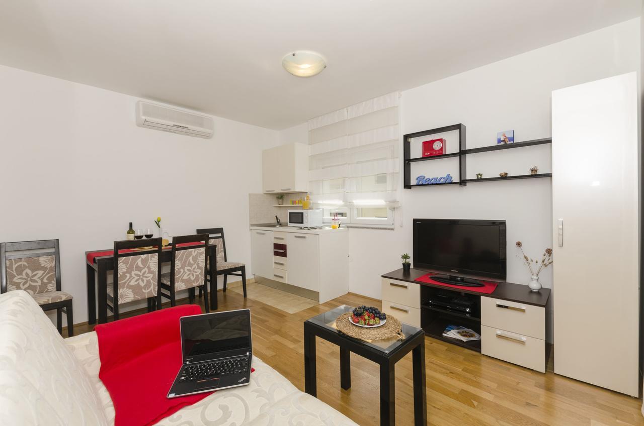 Apartments Maja Donji Okrug  Eksteriør billede